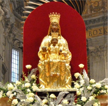 Risultati immagini per la madonna di viggiano